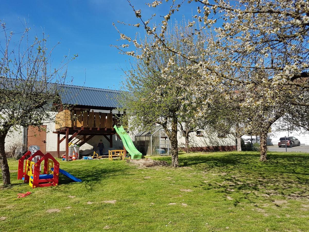 Ferienwohnung/Monteurzimmer Auf Dem Bauernhof Moerlenbach ภายนอก รูปภาพ