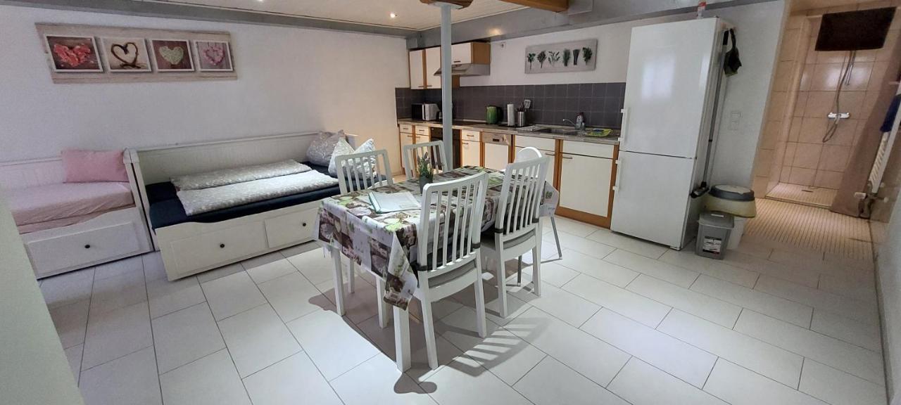 Ferienwohnung/Monteurzimmer Auf Dem Bauernhof Moerlenbach ภายนอก รูปภาพ